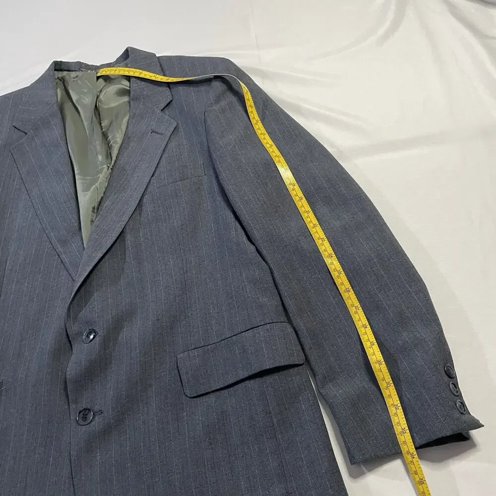 Vintage Levi’s Business Class Gray Pinstripe Blazer Sport Coat Mens 42L USA Made